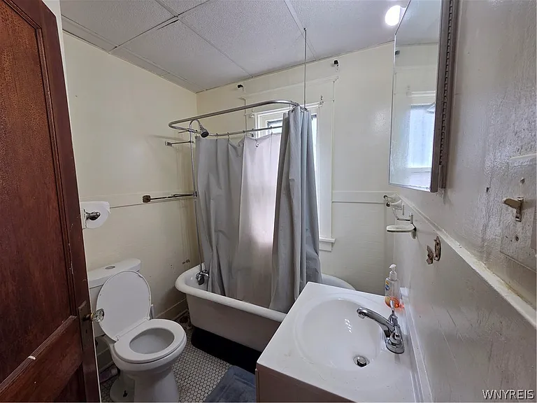 96 Academy Rd — Photo 12
