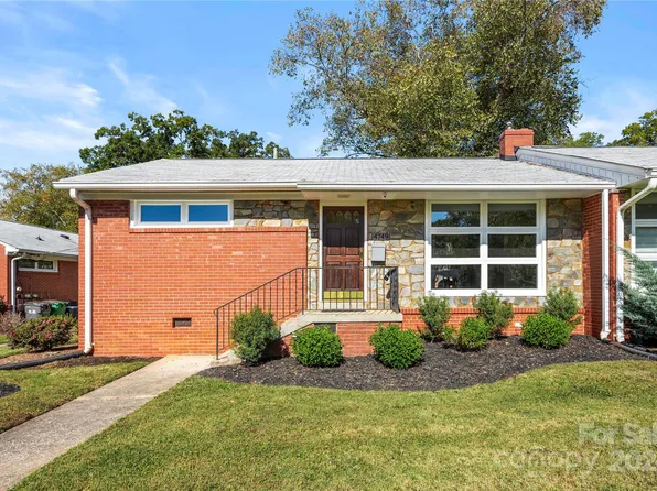 4749 Woodlark Ln, Charlotte, NC 28211