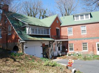 1403 N Augusta St APT 2, Staunton, VA 24401