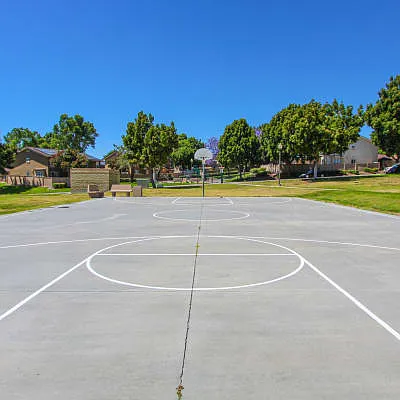Aero Ridge - Military Housing — Photo 18