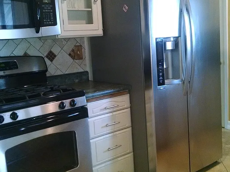Kitchen - Gas Stove/Oven - Fridge