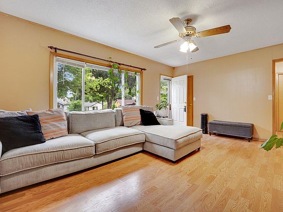 5th image of 3626 Washburn Ave N