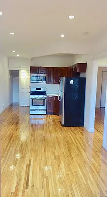 Rented by Grand & Co. | media 6