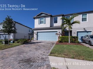 5535 Tripoli Dr, Palmetto, FL 34221
