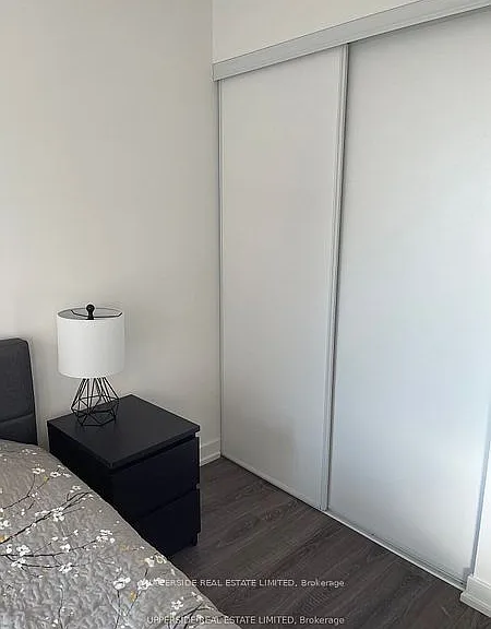 20 Edward St #1813 — Photo 8