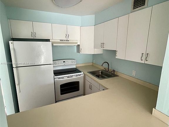 3rd image of 4848 NW 24th Ct APT 219