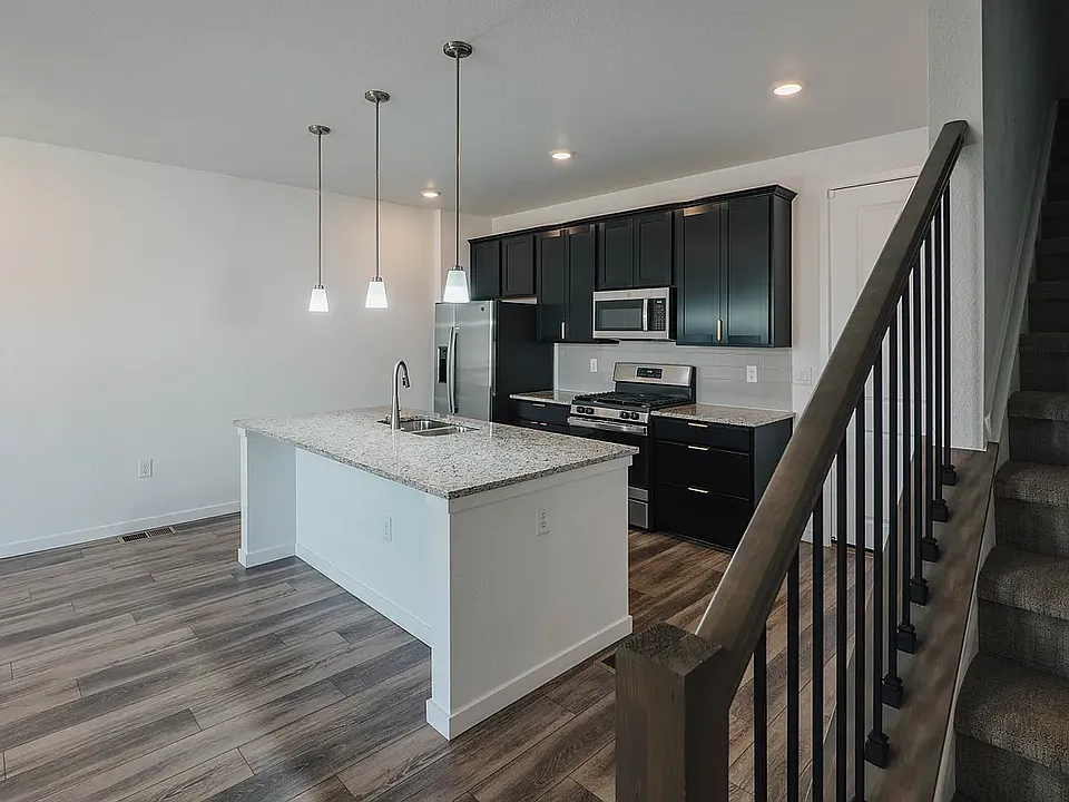 7337 W Asbury Dr