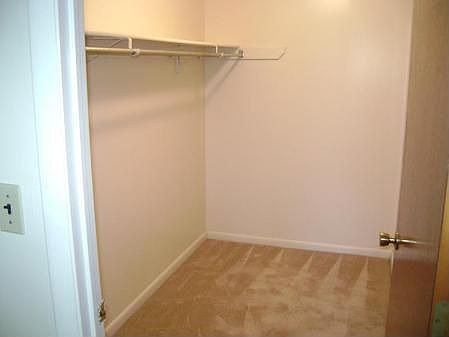4th image of 15 Leonard St