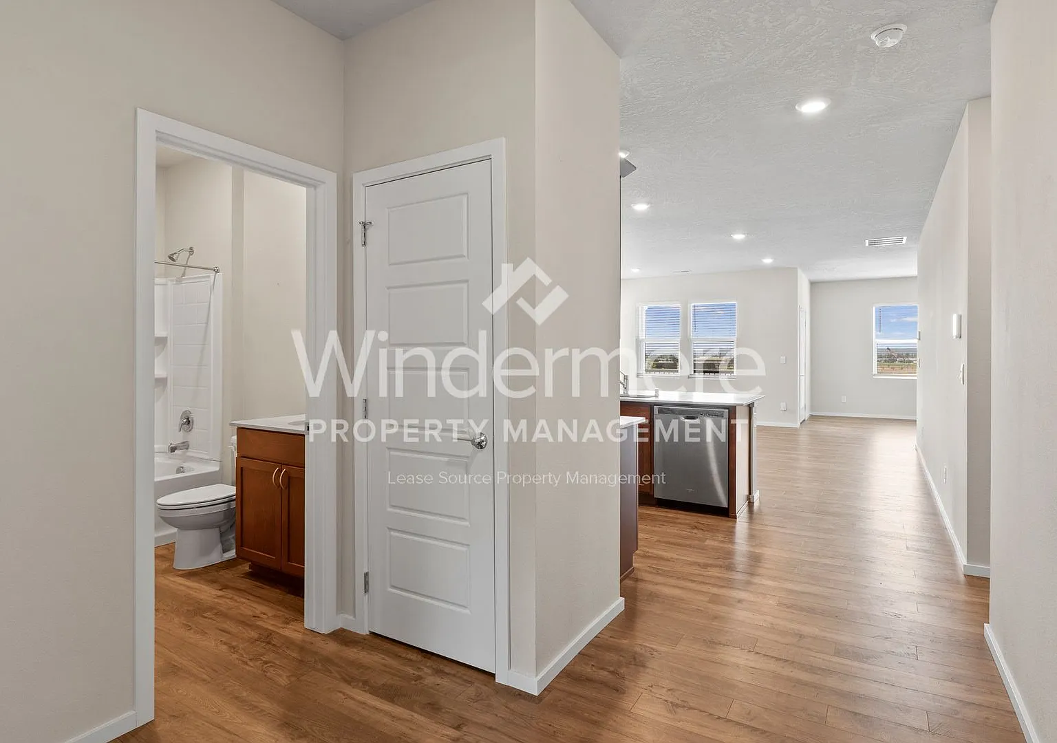 **Coming Soon **October 14th** Beautiful home in Legacy Ridge — Photo 3