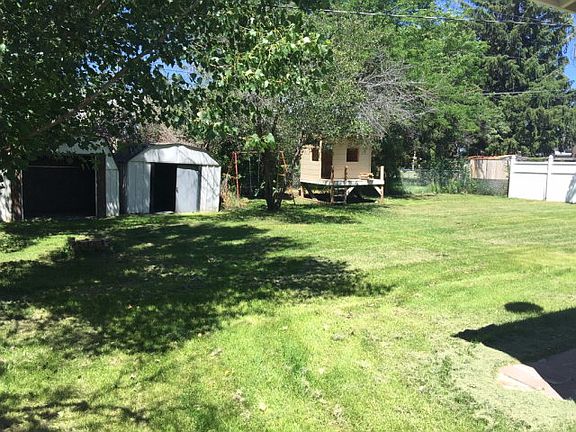4th image of 2221 Meadow St