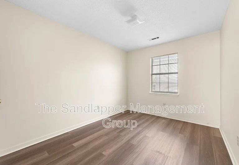 1202 Bexley St #C — Photo 9