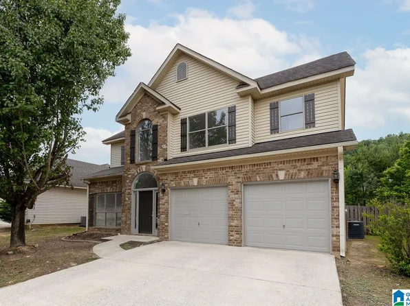 2074 Forest Lakes Ln, Sterrett, AL 35147