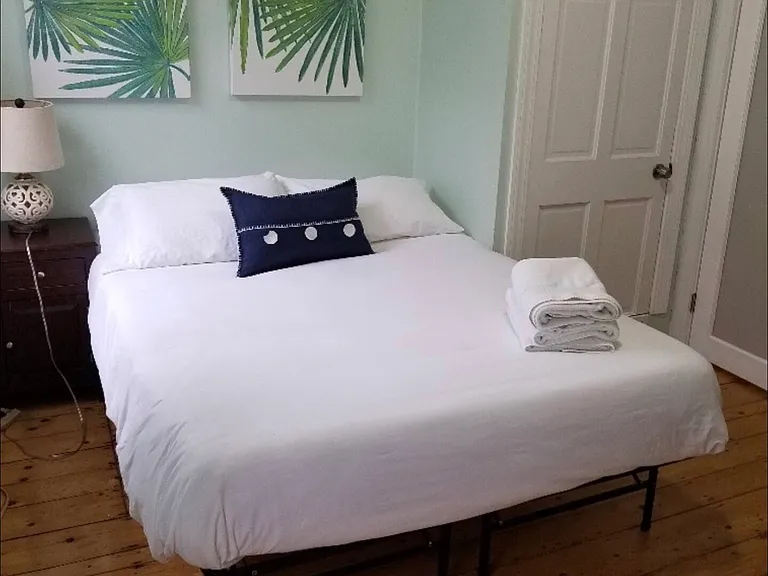 38 Hanson St #2 — Photo 11