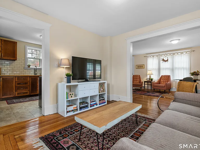 53 Turner Ave — Photo 14