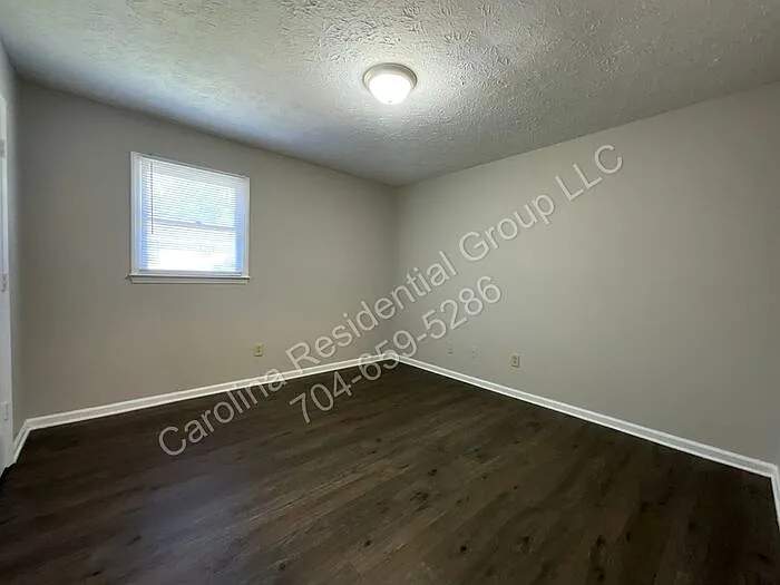 322 E Sumter St #4 — Photo 7