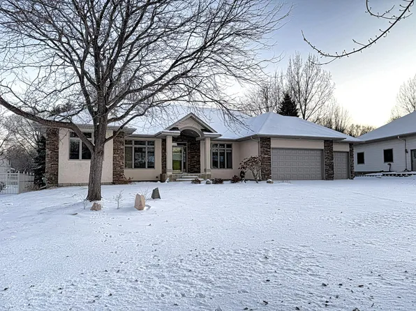 1914 Temminck Rd, Saint Cloud, MN 56301