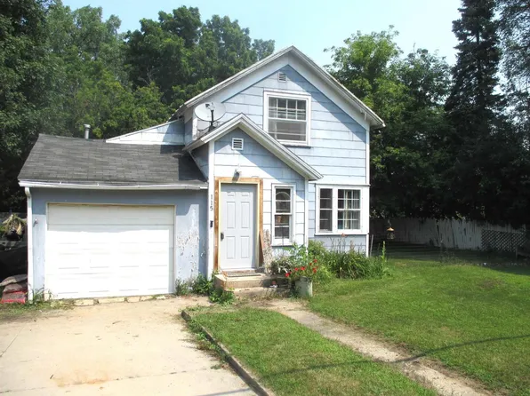 115 East Park Street, Montello, WI 53949