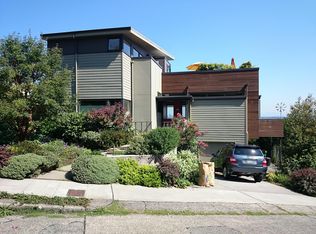 618 Fullerton Ave, Seattle, WA 98122