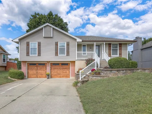 2316 SE 6th St, Lees Summit, MO 64063