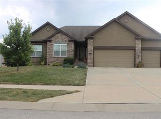 301 Old Trail Run, Kearney, MO 64060