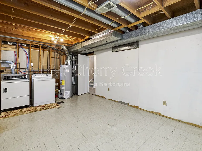 766 W Davies Way — Photo 20