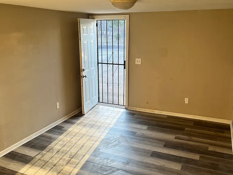 Family room downstairs. Walk out side.