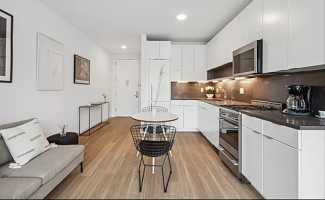 Rented by Living New York | media 19