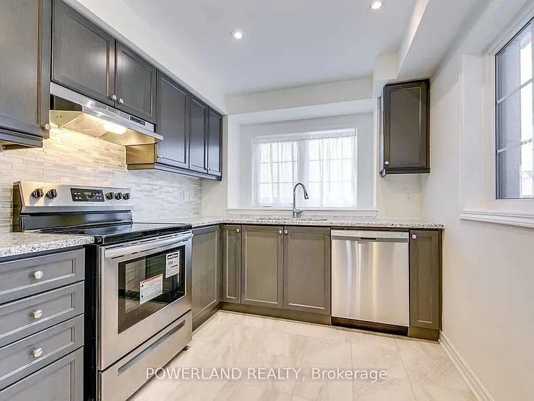77 McAlister Ave — Photo 10