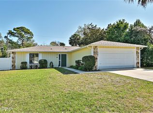 1407 Victory Palm Dr, Edgewater, FL 32132