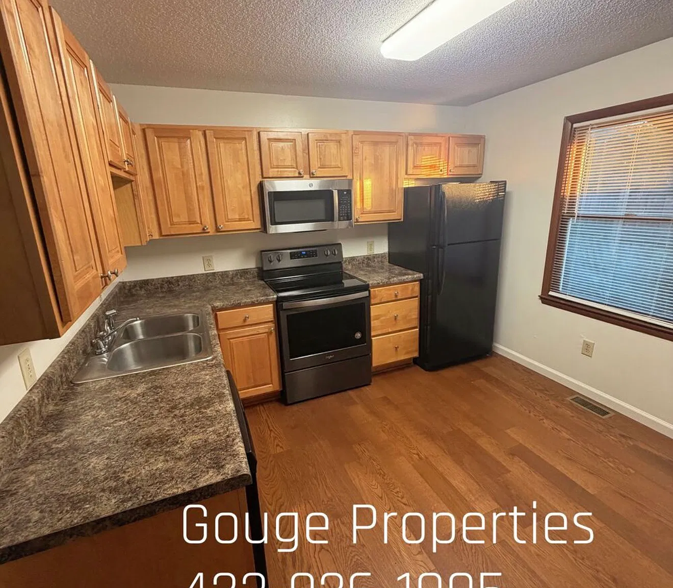2 bed, 1.5 bath, $1,000 — Photo 2