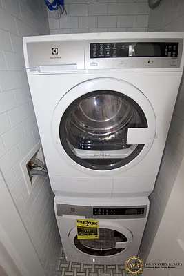 Rented by Your Vanity Realty | media 25