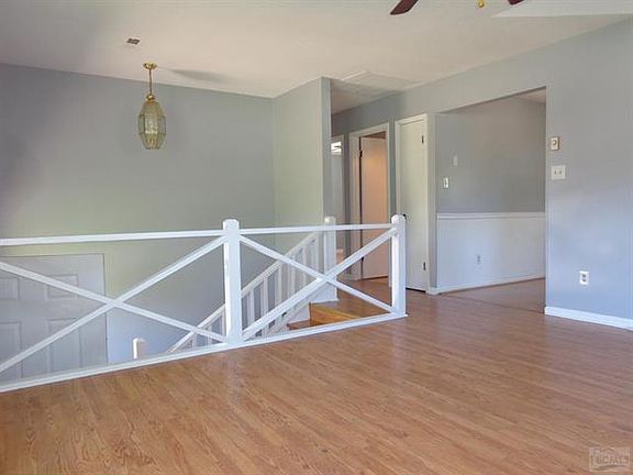 4th image of 2633 Fairwood Dr SE