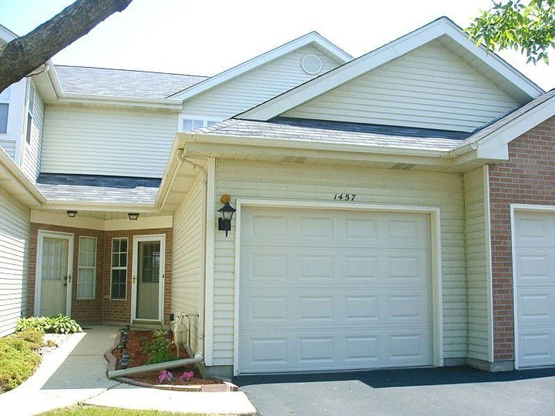 1st image of 1457 Golfview Dr