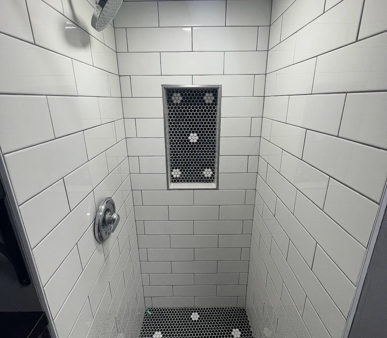 2 bed, 972 sqft, $1,350 — Photo 4