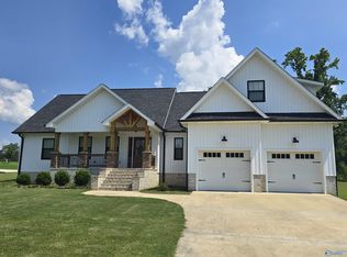 113 Harbor Dr, Ashville, AL 35953
