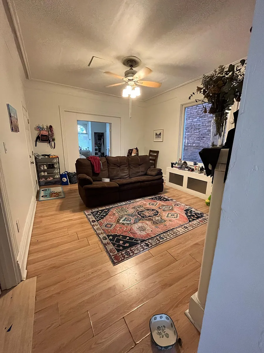 Building Photo - 705 Ivy St #1