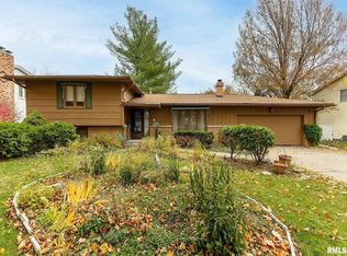 2701 35th St, Rock Island, IL