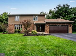 1632 Lori Ln, Harrisburg, PA 17110