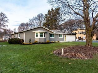 588 Embury Rd, Rochester, NY 14625