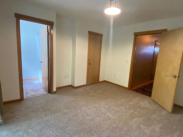 998 W 8th Pl — Photo 12