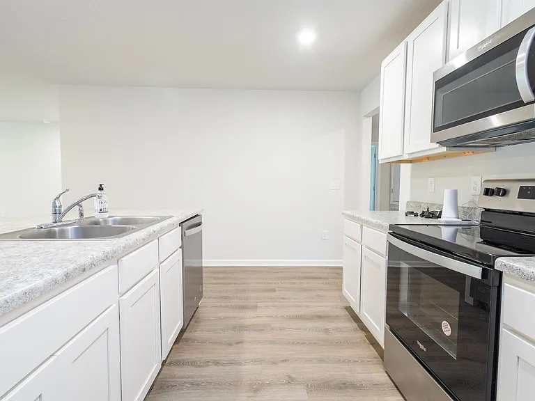 975 Lovebird Ct — Photo 13