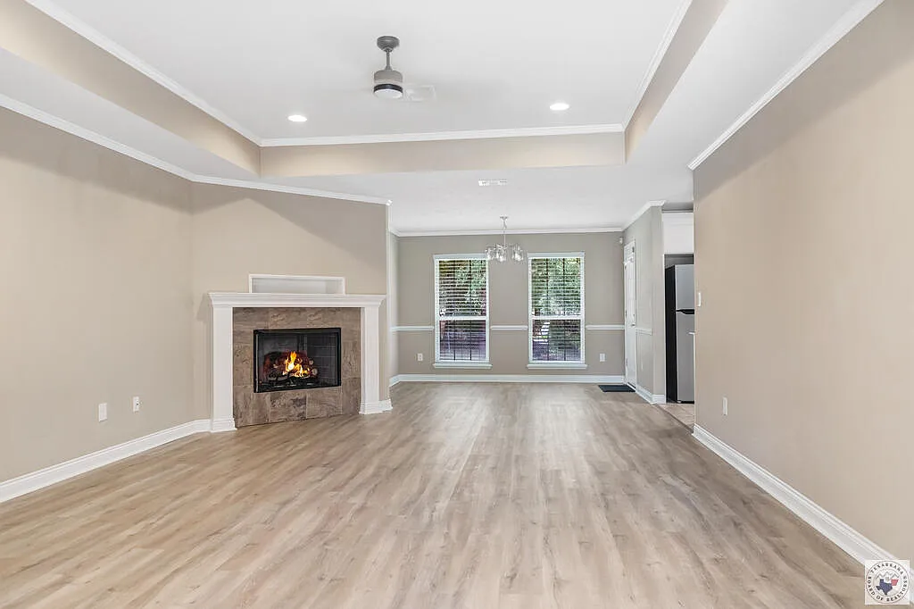 3 bed, 2.0 bath, 1578 sqft, $2,500 — Photo 2