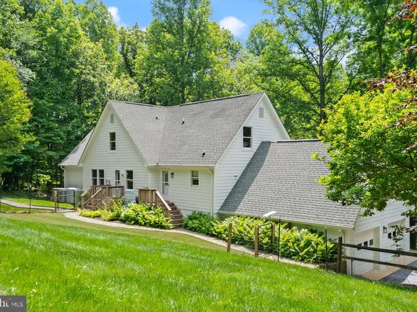 38620 Lime Kiln Rd, Leesburg, VA 20175