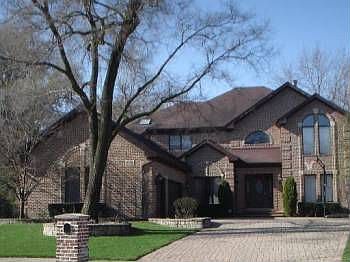 1st image of 1026 Holly Ln