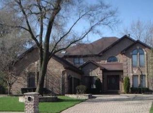 1026 Holly Ln, Northbrook, IL