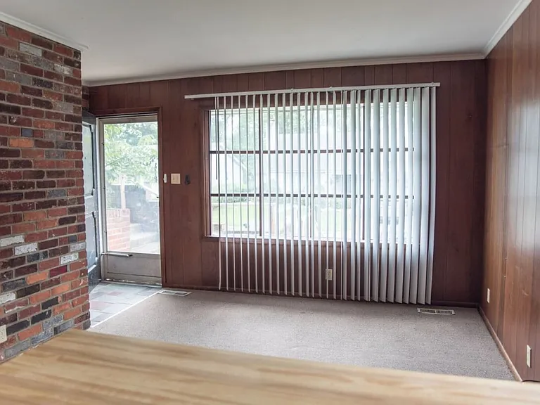824 W Wayne St. (Wynn Funds, LLC) — Photo 2