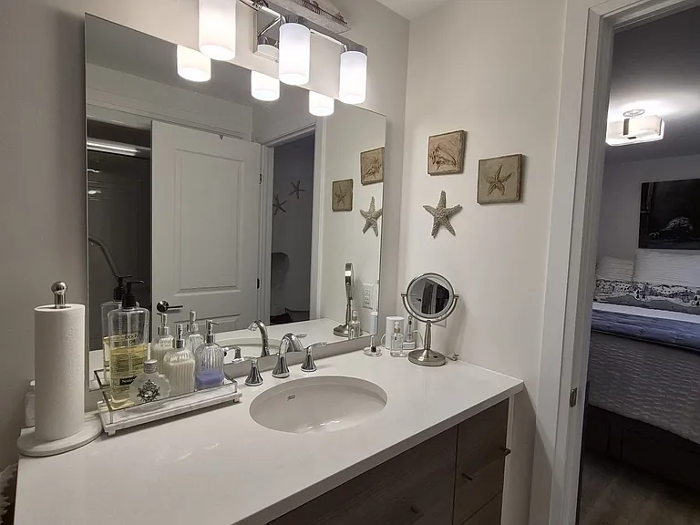 9150 Willoughby Dr #40 — Photo 35