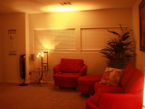Loft/Den 1