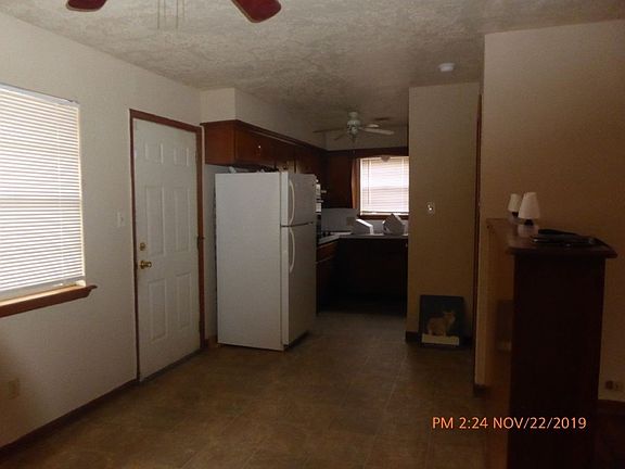 4th image of 5832 NW Dearborn Ave