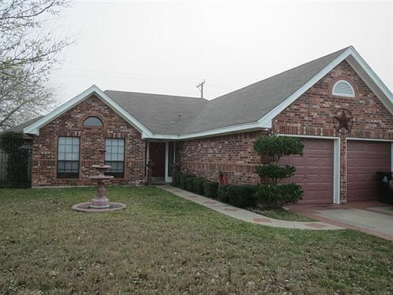 2nd image of 2054 Jenica Dr
